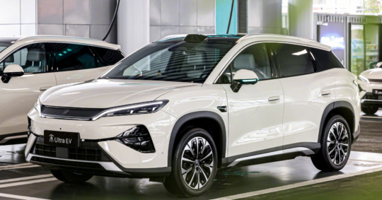BYD Song Ultra EV flash-charging SUV sold 61,240 units in a month in China