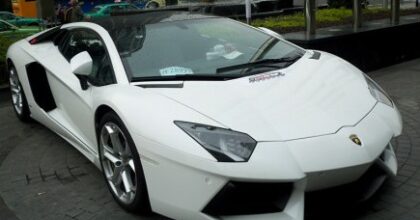 lamborghini-aventador-white-china-1